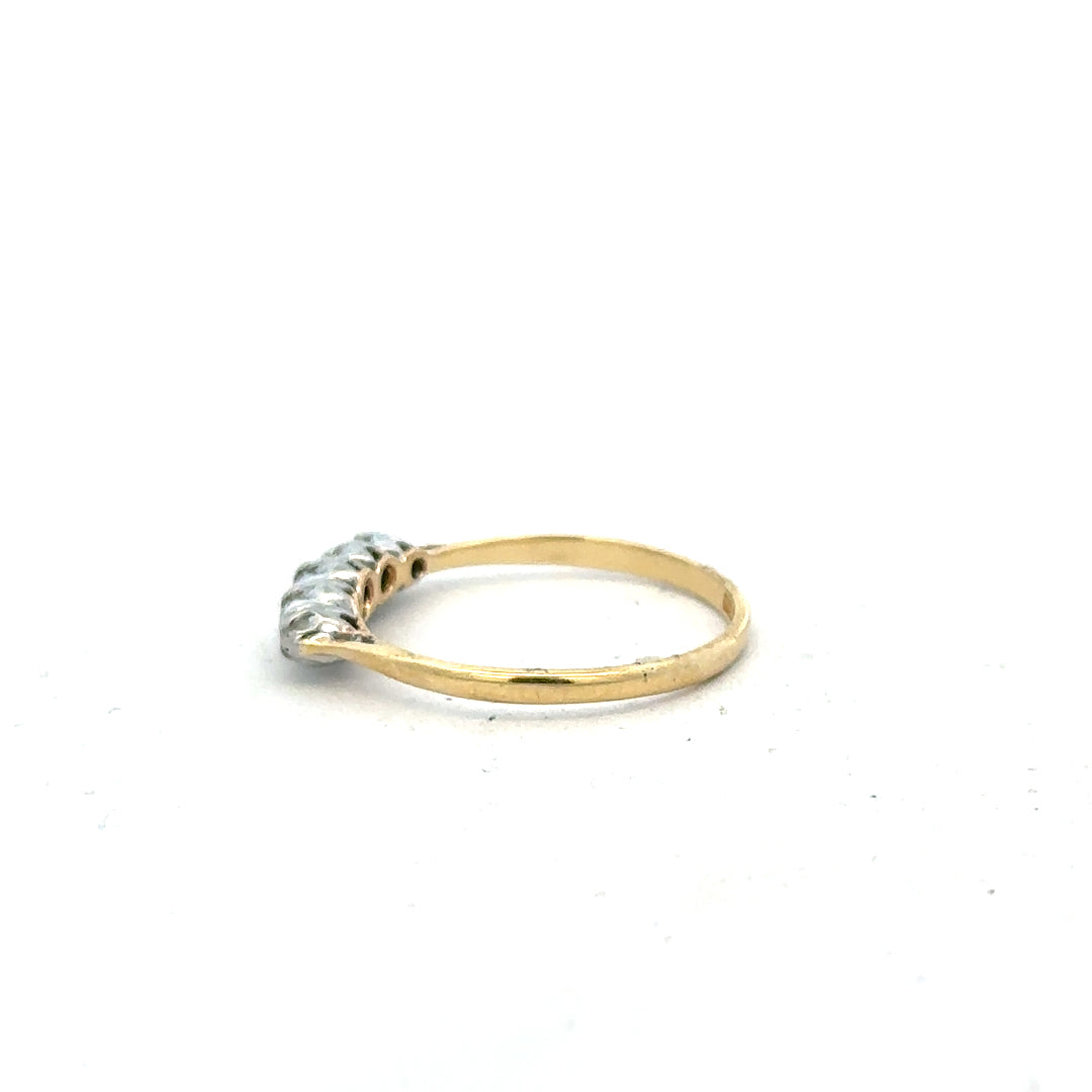 18ct yellow gold diamond ring in size N, featuring sparkling diamonds and a classic band design.