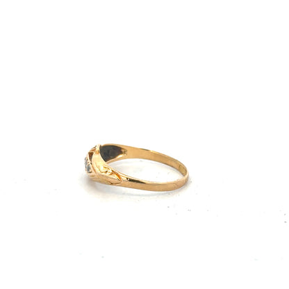 18ct yellow gold diamond ring in size O with sparkling diamonds, showcasing a elegant, unbranded jewelry design.
