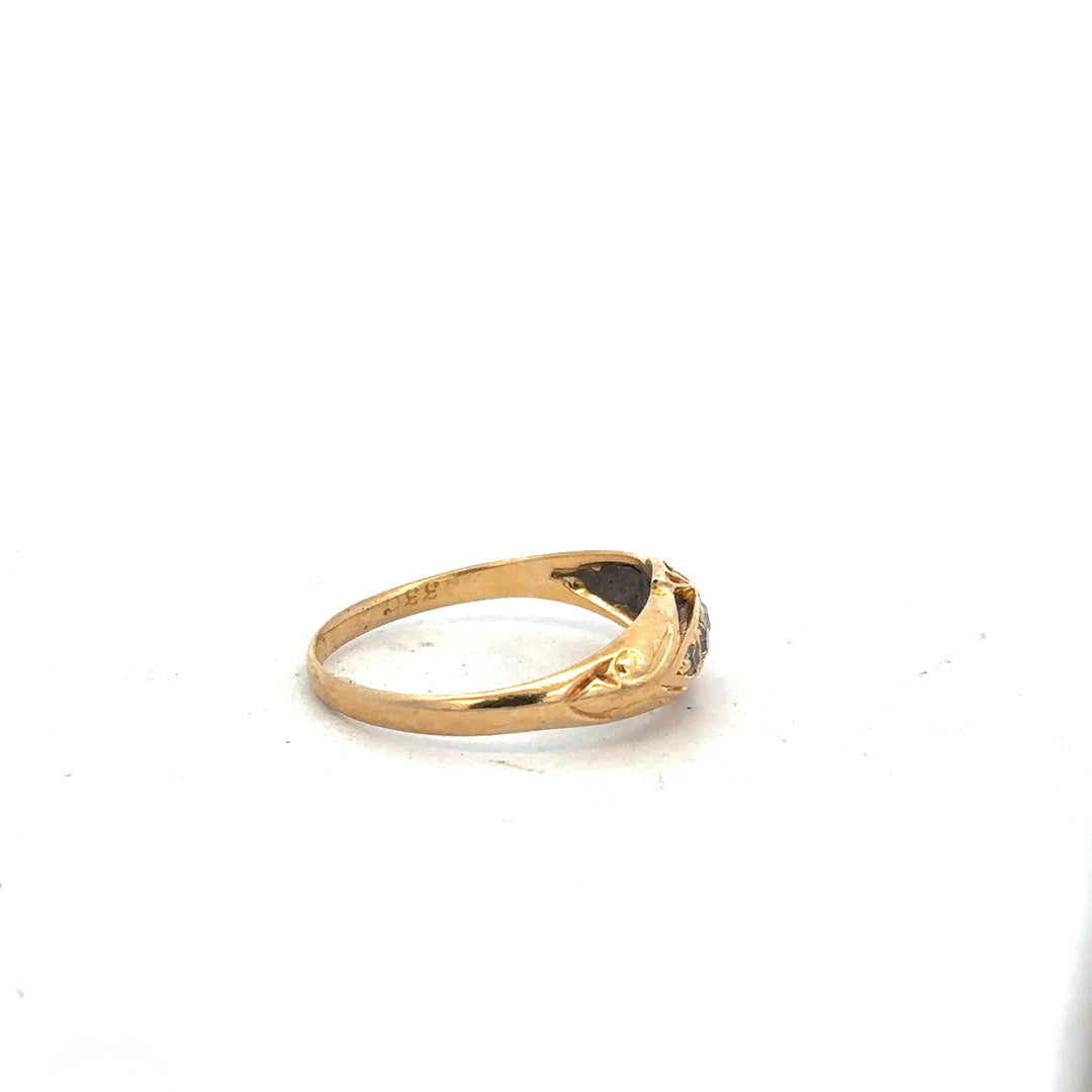 18ct yellow gold diamond ring in size O, featuring a sparkling diamond setting and a sleek, elegant band.