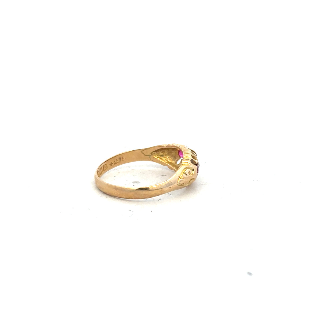 18ct yellow gold diamond ring in size O1/2 with sparkling diamonds, showcasing elegant craftsmanship and fine jewelry design.