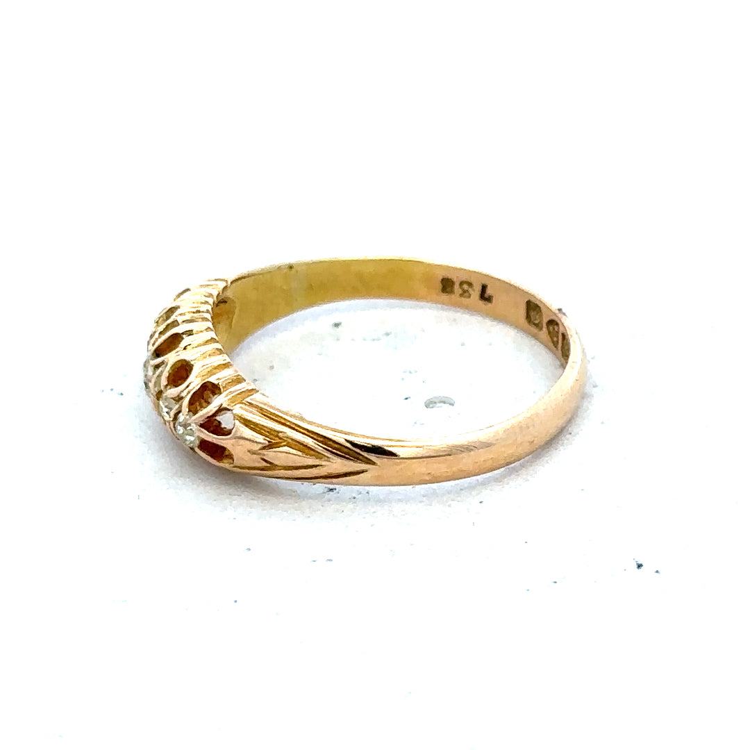 18ct yellow gold diamond ring in size P, unbranded, showcasing a sparkling diamond setting and a lightweight 3.1g design.