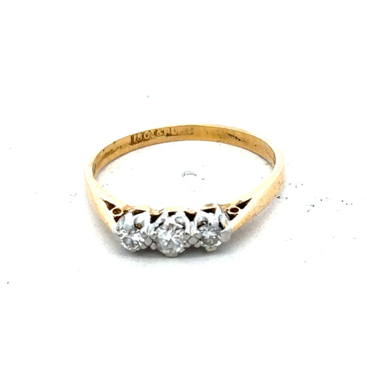 18ct yellow gold diamond ring in size P1/2, featuring a sparkling diamond setting on a classic band.