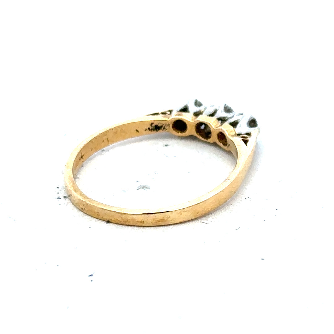 18ct yellow gold diamond ring in size P1/2, featuring a sparkling diamond setting on a sleek gold band.