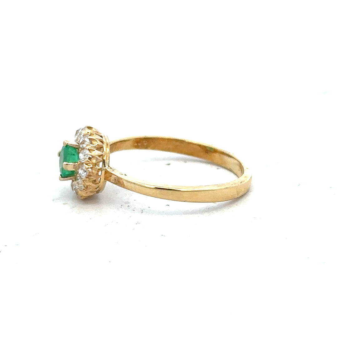 18ct yellow gold diamond ring in size P 1/2, featuring a sparkling diamond and elegant design.