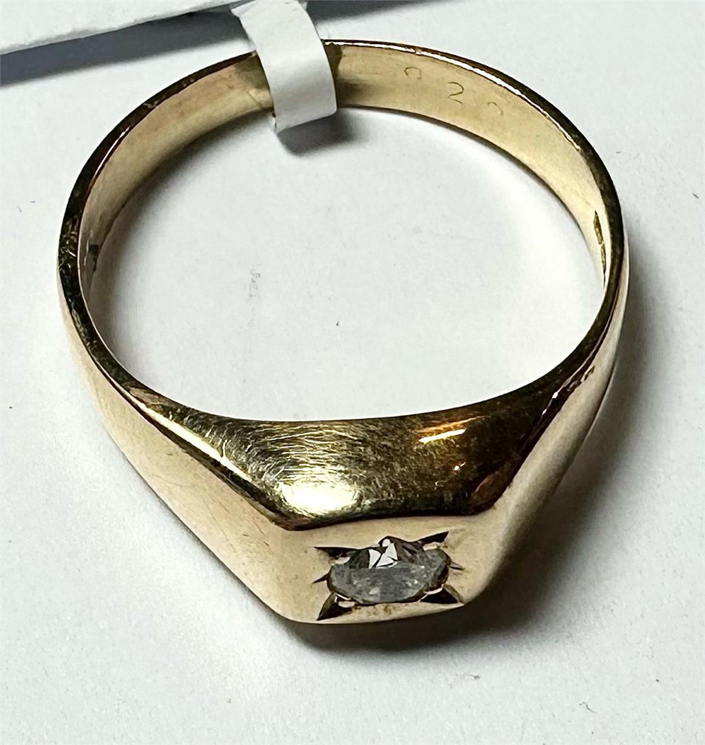 18ct yellow gold diamond ring size S, close-up view showing sparkling diamonds and elegant band design.