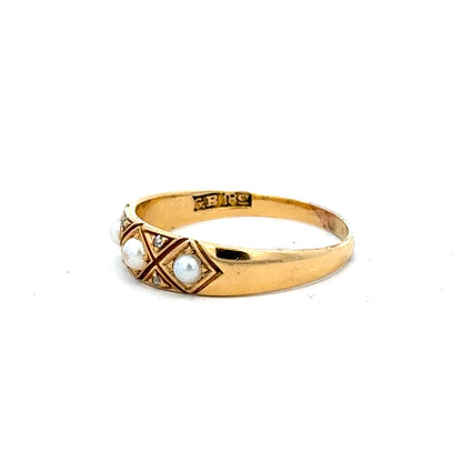 18ct yellow gold ring in size P1/2 with a smooth band, unbranded, shown with detailed close-up of the jewelry.
