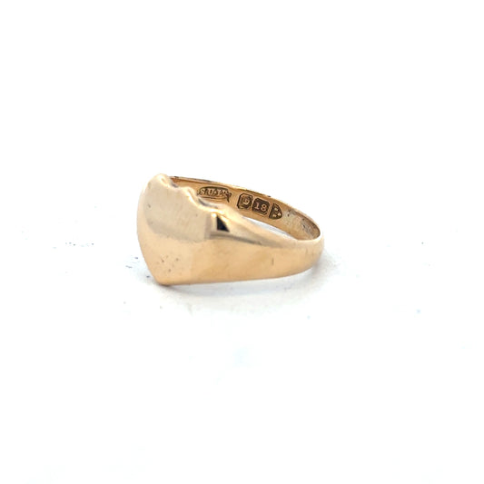 18ct yellow gold signet ring in size O with a smooth polished finish, unbranded fashion jewelry.