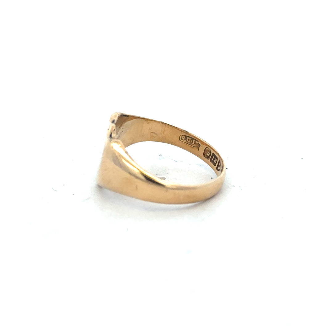 18ct yellow gold signet ring in size O, unbranded, with a smooth, polished surface and classic design.