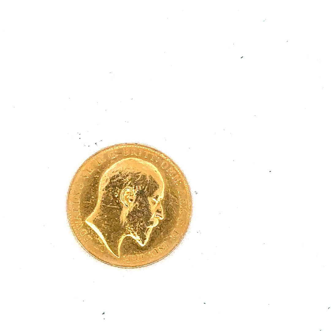 1910 full sovereign coin 8g with detailed design, unbranded gold coin, showcasing historical currency from early 20th century.