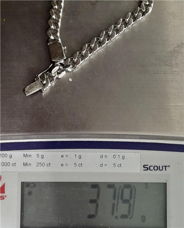 925 silver curb bracelet with a 24cm chain and 37.9g weight, featuring detailed curb links, unbranded jewelry accessory.