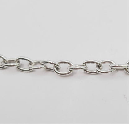 925 silver heart chain weighing 29.7g, featuring a delicate heart pendant, crafted with high-quality silver.