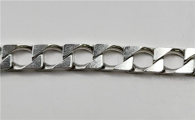 925 silver ID bracelet, unbranded, 8.2 inches long, 18.4g, stylish jewelry with a sleek design and secure clasp.