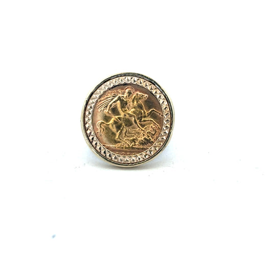 9ct 1914 half sovereign ring in size R1/2, unbranded, featuring detailed vintage coin design and gold band.