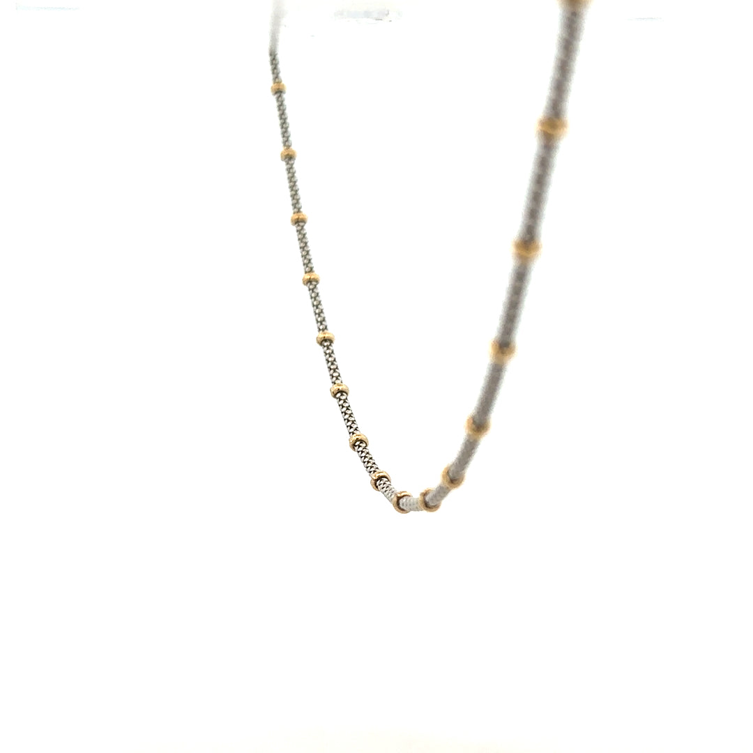 9ct gold chain weighing 5.6g, unbranded, featuring a classic design with a polished finish, visible links and secure clasp.