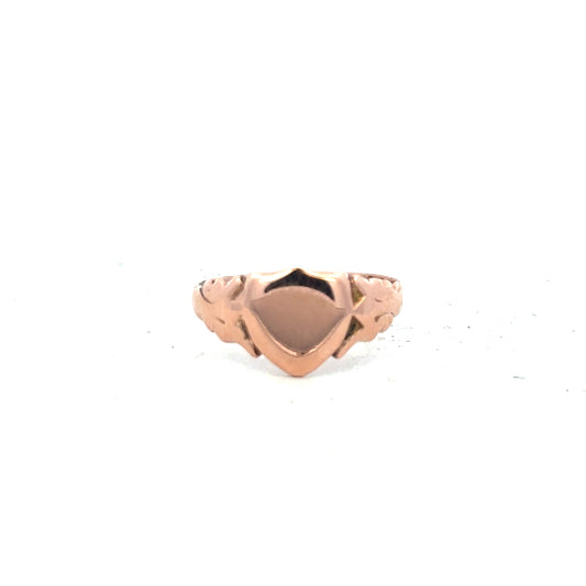9ct gold ring in size O, unbranded, with a polished finish and simple band design.