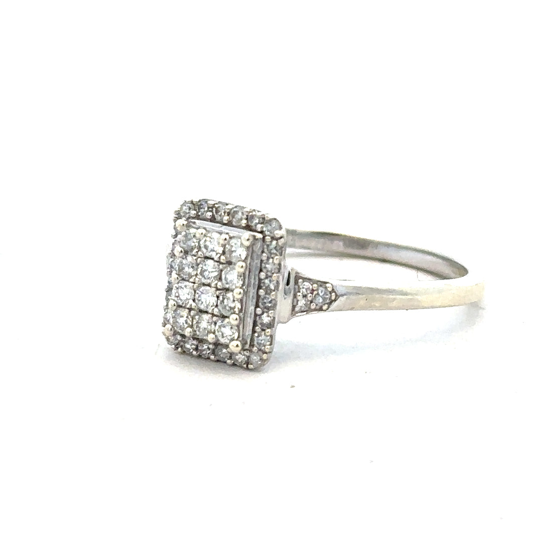 9ct white gold diamond ring with 0.36 carats in size S, featuring a sparkling diamond set in elegant white gold.