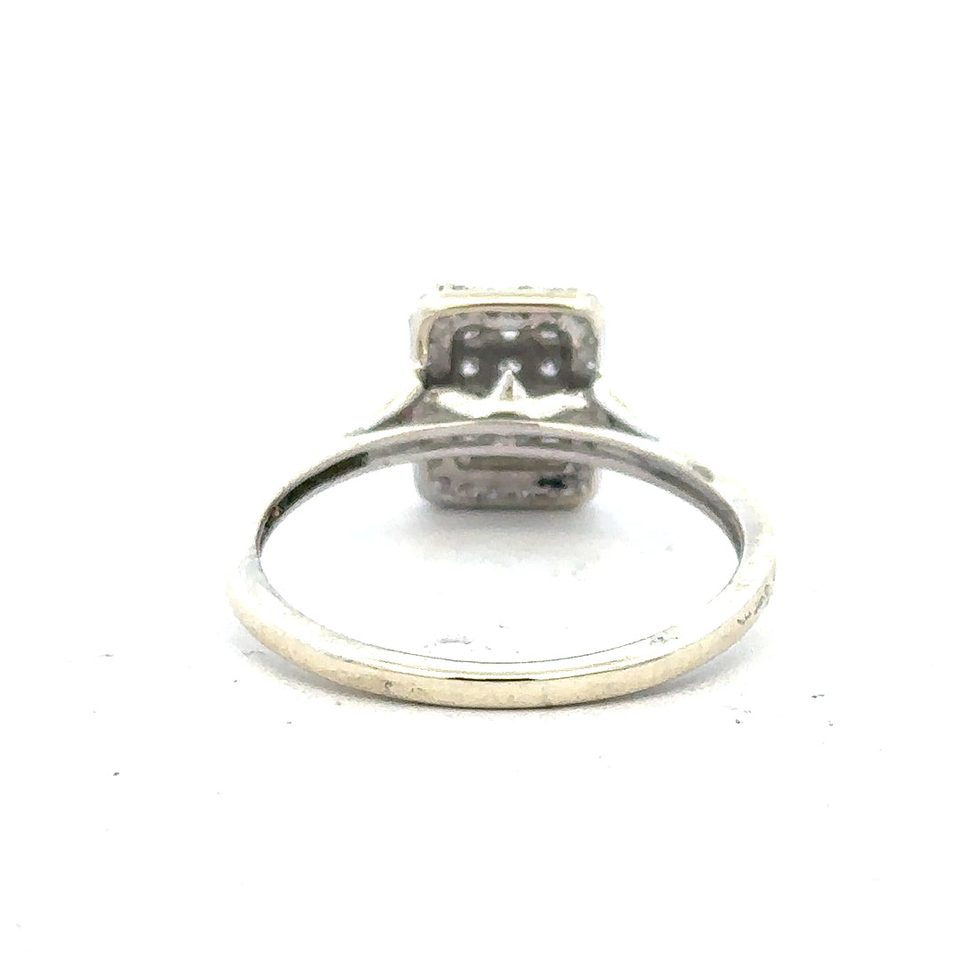 9ct white gold diamond ring with 0.36 carats, size S, featuring a sparkling round-cut diamond on a sleek gold band.