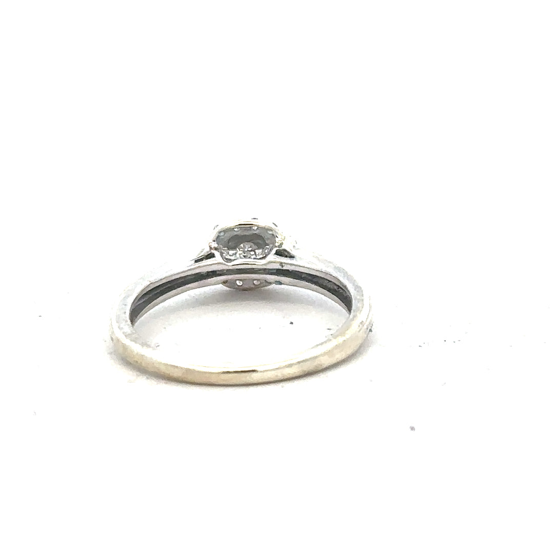 9ct white gold diamond ring with 20pts sparkling diamonds, size K1/2, showcasing elegant jewelry design