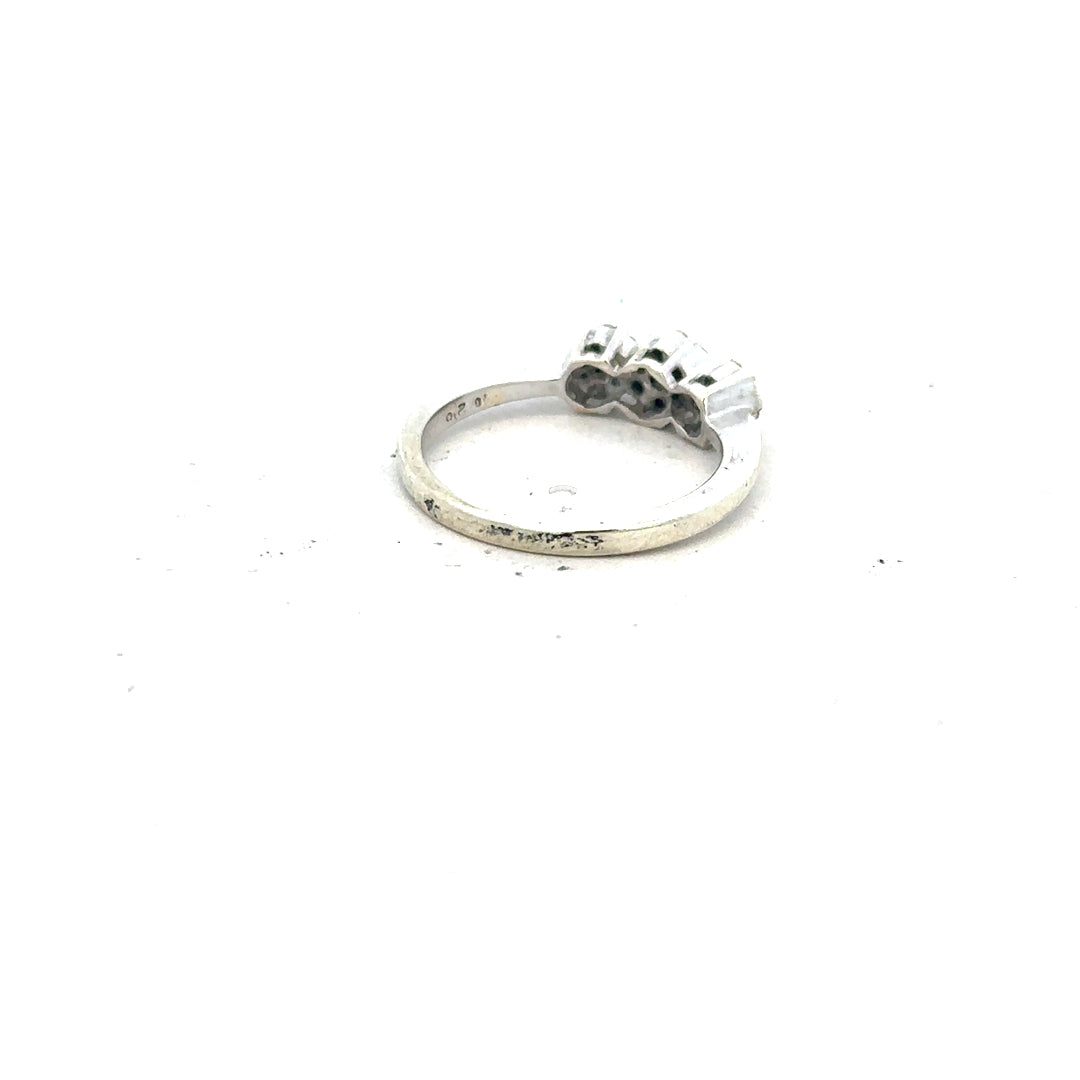 9ct white gold diamond ring with 25pts of diamonds in size I1/2, showcasing a sleek and elegant jewelry design.