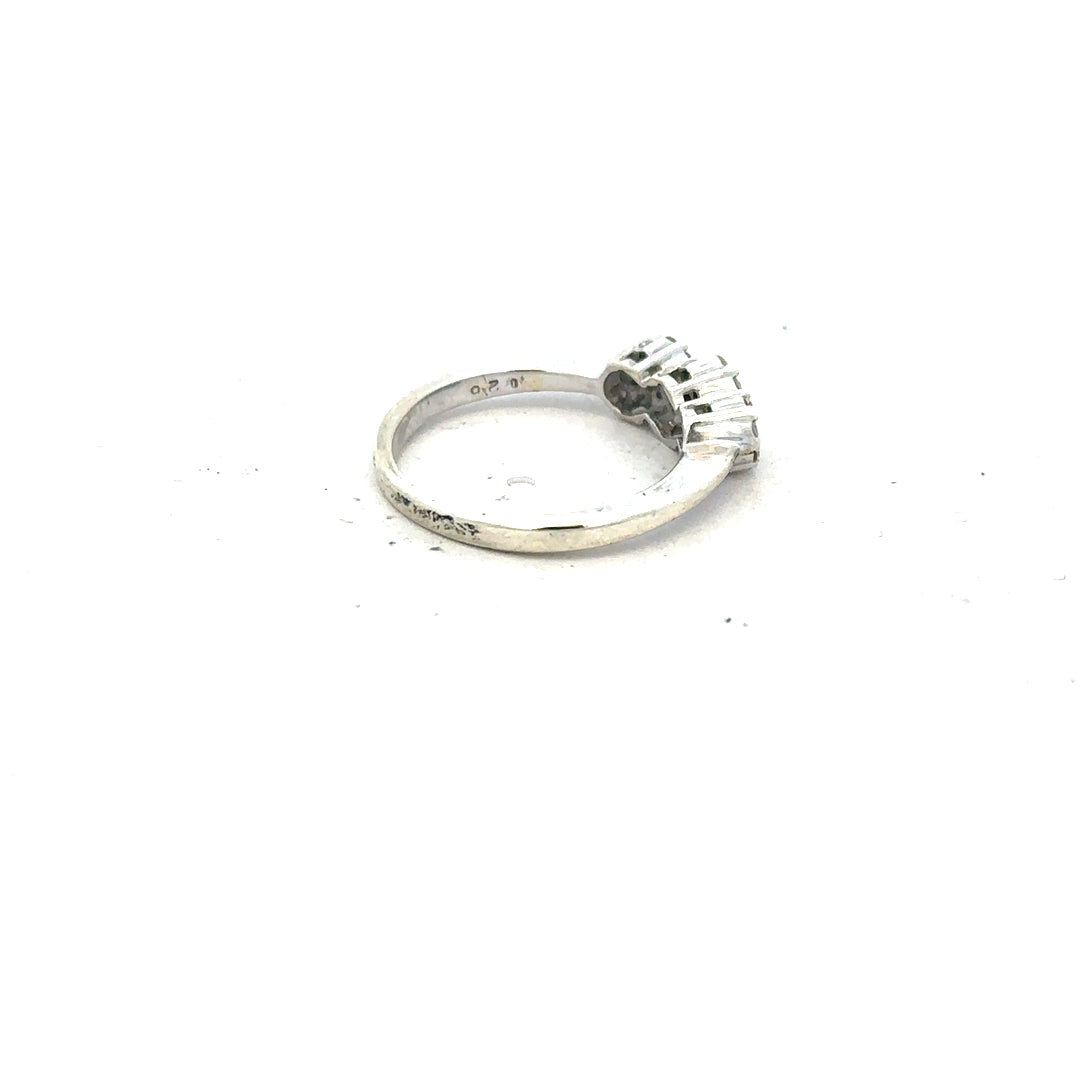 9ct white gold diamond ring with 25pts of diamonds in size I1/2, featuring a sleek band and sparkling stone detail.