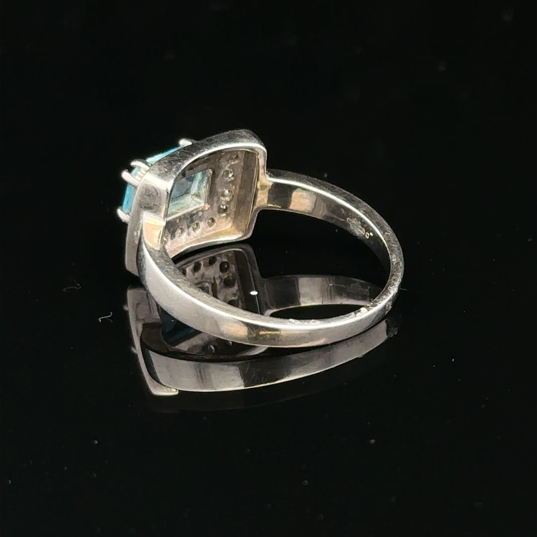 9ct white gold and diamond ring in size L, featuring a sparkling diamond design, unbranded jewelry piece.