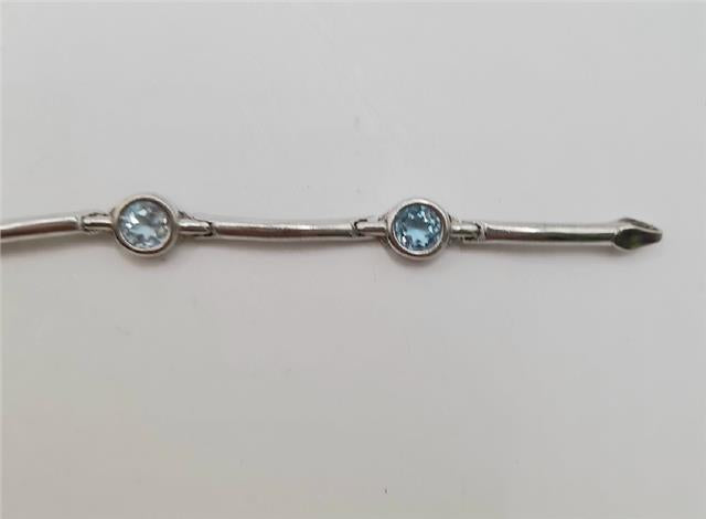 9ct white gold bracelet, 19cm length, 6.4g, unbranded, with a sleek, polished design visible in the image.
