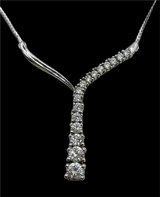 9ct white gold chain, 17-inch length, 5.1g, unbranded jewelry accessory shown in the image.