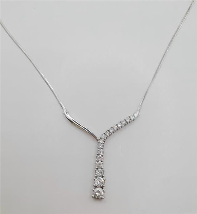 9ct white gold chain, 17-inch length, 5.1g, unbranded jewelry with a sleek, classic design, displayed on a neutral background.