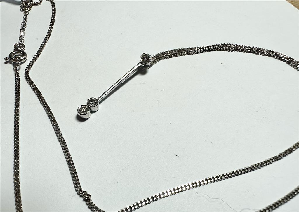 9ct white gold chain with 18ct white gold diamond pendant, weight 3.5g, elegant jewelry featuring sparkling diamonds.