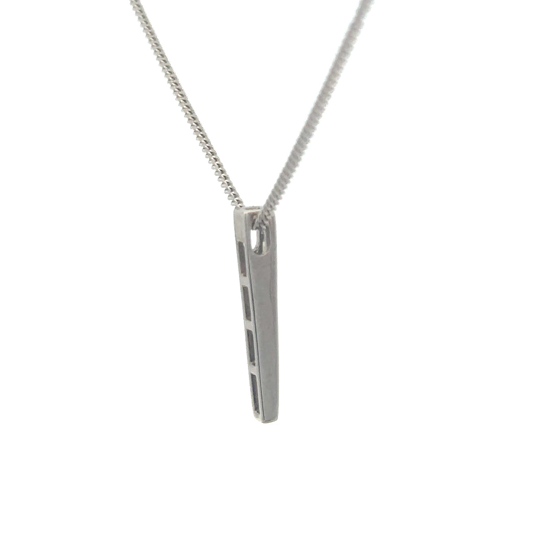 9ct white gold chain with a 0.25 carat diamond pendant showcasing sparkling design and elegant craftsmanship.