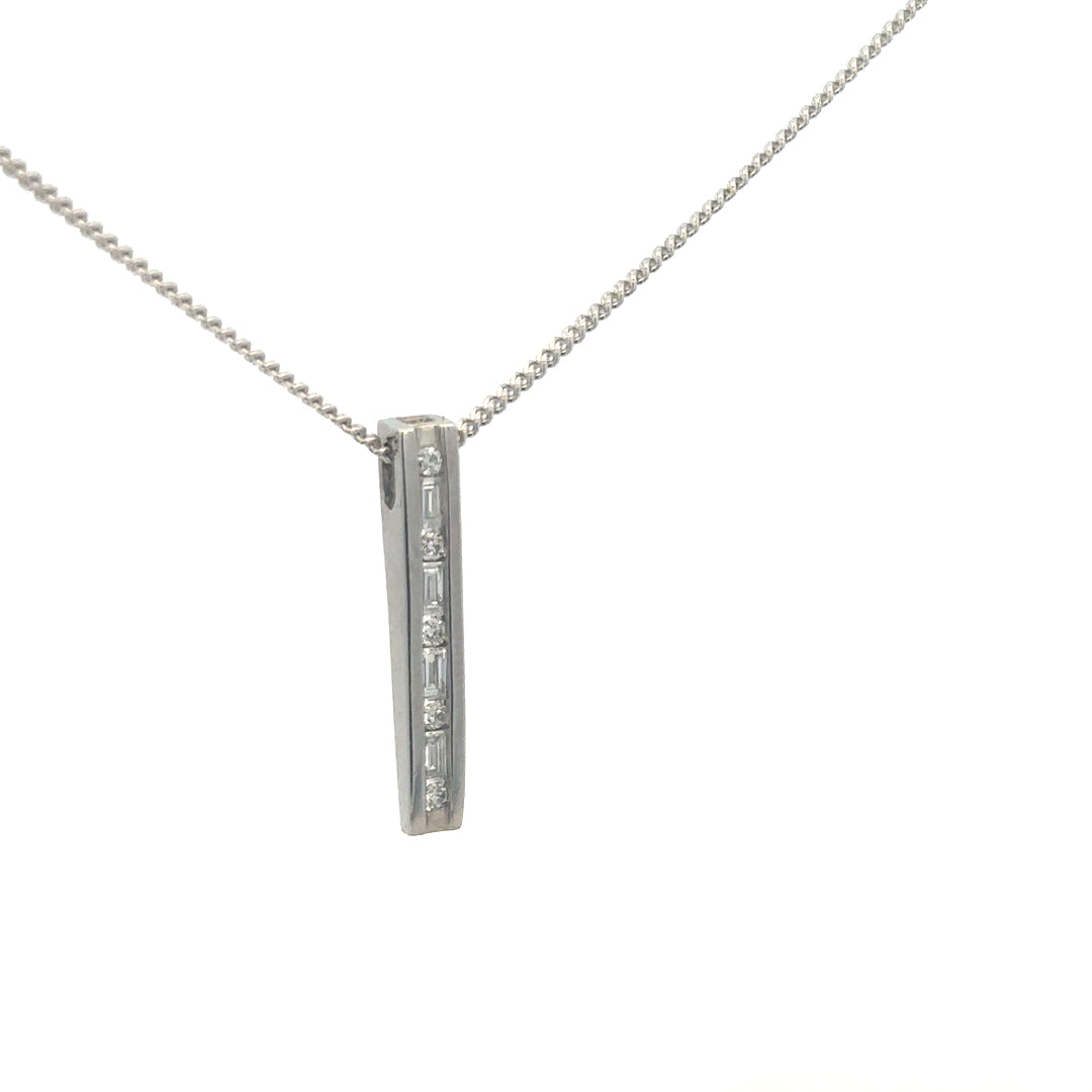 9ct white gold chain with an 18ct 0.25 carat diamond pendant, showcasing elegant jewelry design and sparkling diamond detail.