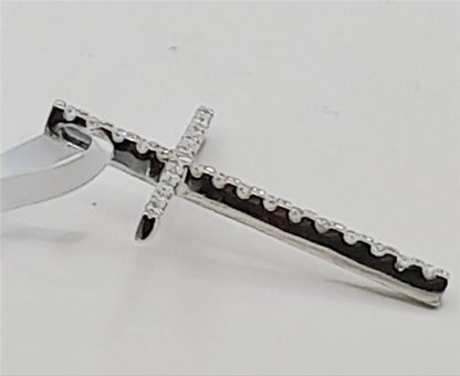9ct white gold diamond cross pendant with sparkling diamonds, weighs 2.1g, crafted in elegant unbranded jewelry style.