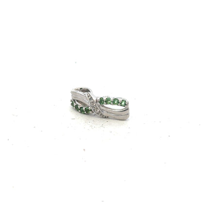 9ct white gold diamond pendant, elegant jewelry piece with sparkling diamonds, weighs 2.2g, unbranded, fine craftsmanship.