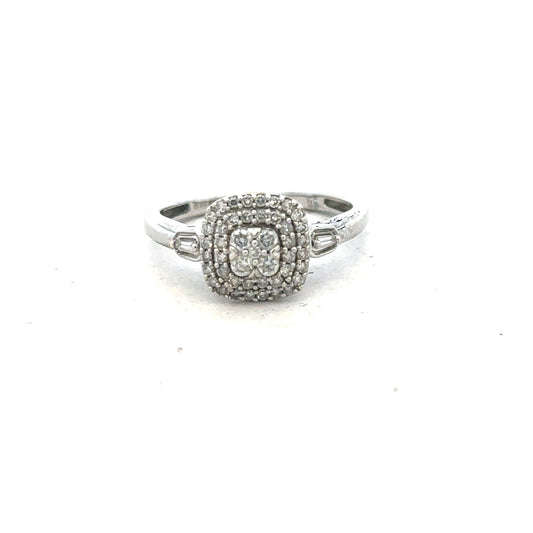 9ct white gold diamond ring in size K, featuring a sparkling diamond centerpiece, unbranded jewelry for elegant style.