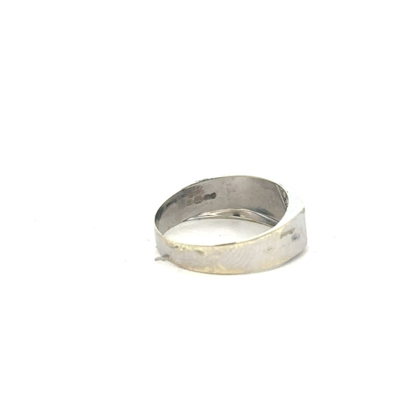 9ct white gold diamond ring in size O with sparkling diamonds, featuring a sleek and elegant design.