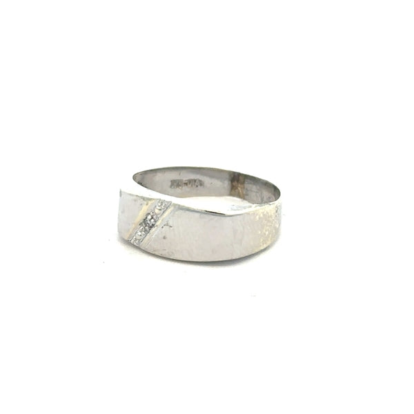 9ct white gold diamond ring in size O with sparkling diamonds, showcasing a delicate, elegant design.