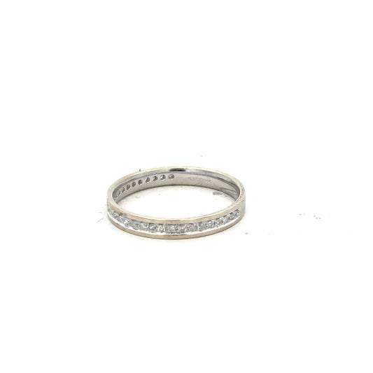 9ct white gold diamond ring in size O1/2 with sparkling diamonds, showcasing an elegant design and fine craftsmanship.