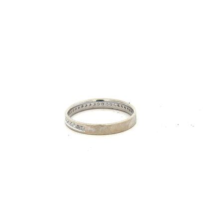 9ct white gold diamond ring size O1/2 with sparkling diamonds, showcasing elegant craftsmanship and fine jewelry design.