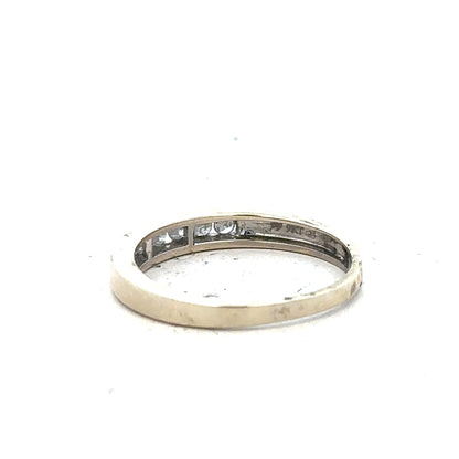 9ct white gold diamond ring in size Q with sparkling diamonds, showcasing a classic and elegant jewelry design.