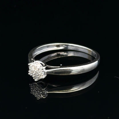 9ct white gold diamond ring in size R1/2, featuring a sparkling diamond setting, unbranded jewelry.