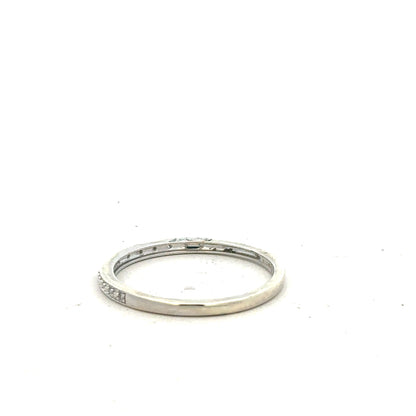 9ct white gold diamond ring in size S, featuring a sparkling diamond setting, unbranded jewelry design.