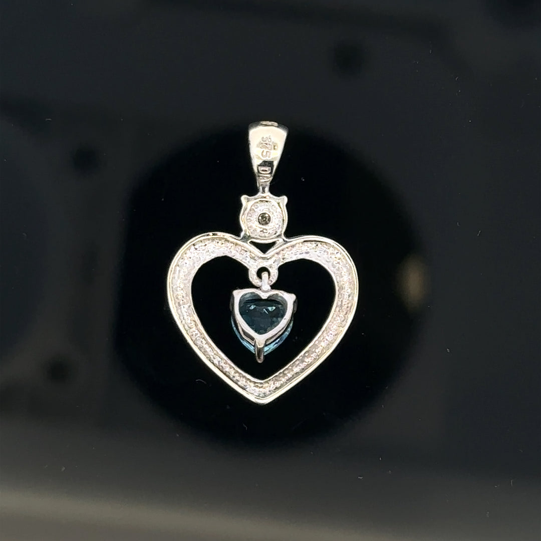 9ct white gold pendant weighing 1.2g, featuring a sleek, elegant design, unbranded jewelry with a polished finish.