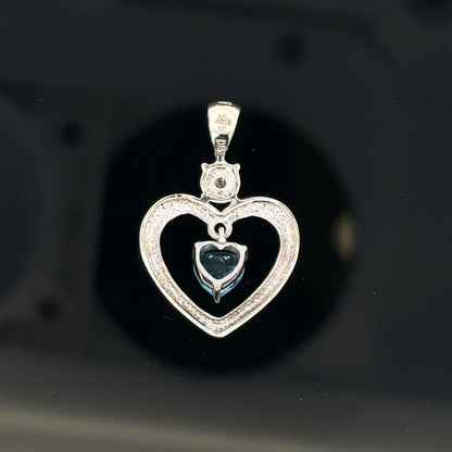 9ct white gold pendant weighing 1.2g, featuring a sleek, elegant design, unbranded jewelry with a polished finish.