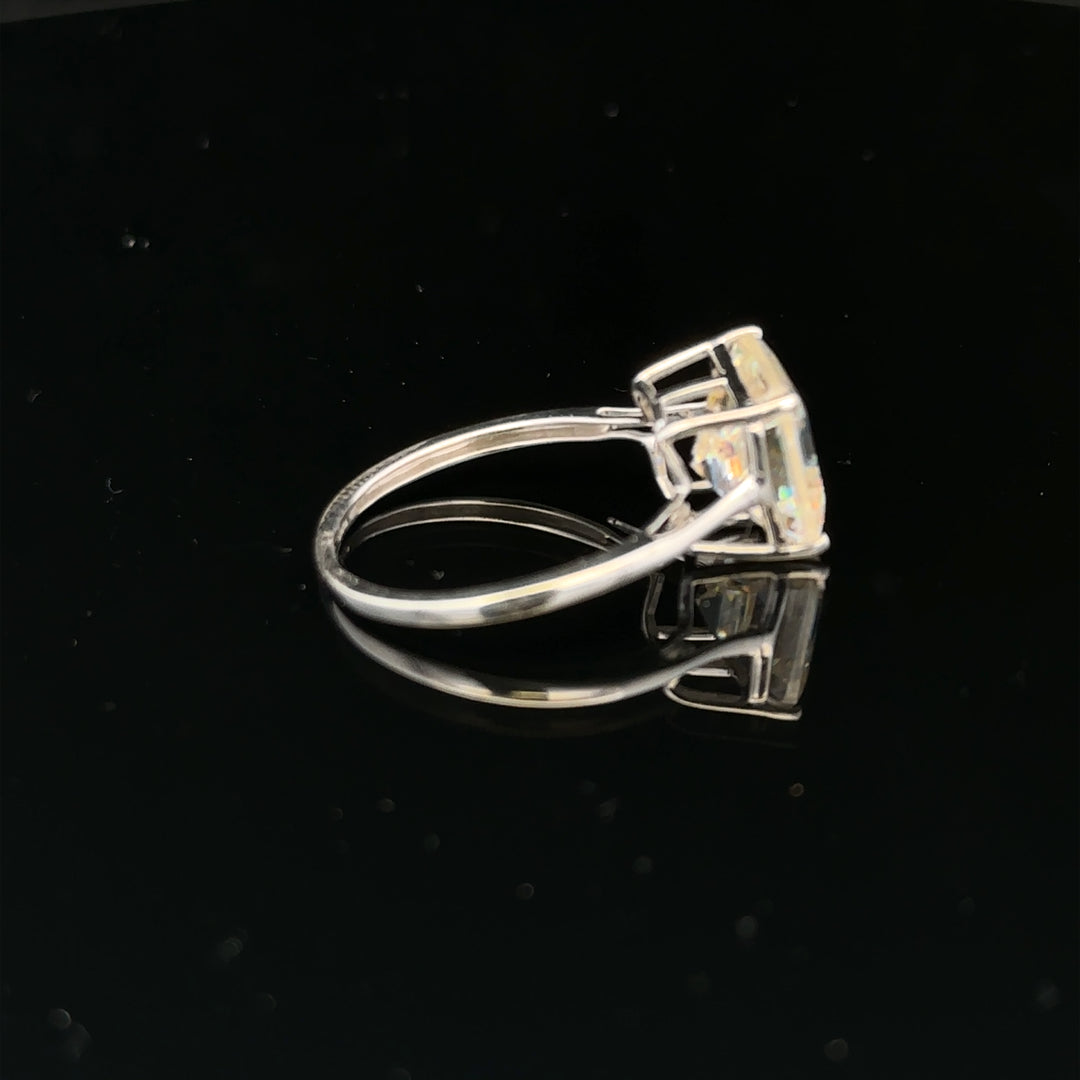 9ct white gold ring in size L, showcasing a smooth band with a polished finish, unbranded jewelry design.