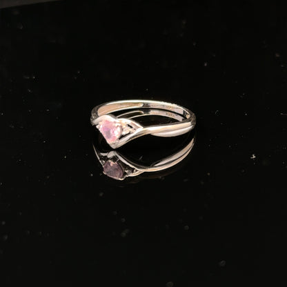9ct white gold ring size O with a simple, elegant band, unbranded jewelry showcasing classic craftsmanship.