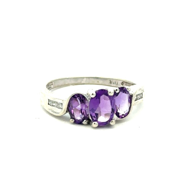 9ct white gold ring in size O1/2 with a smooth band, unbranded jewelry, displayed on a white background.