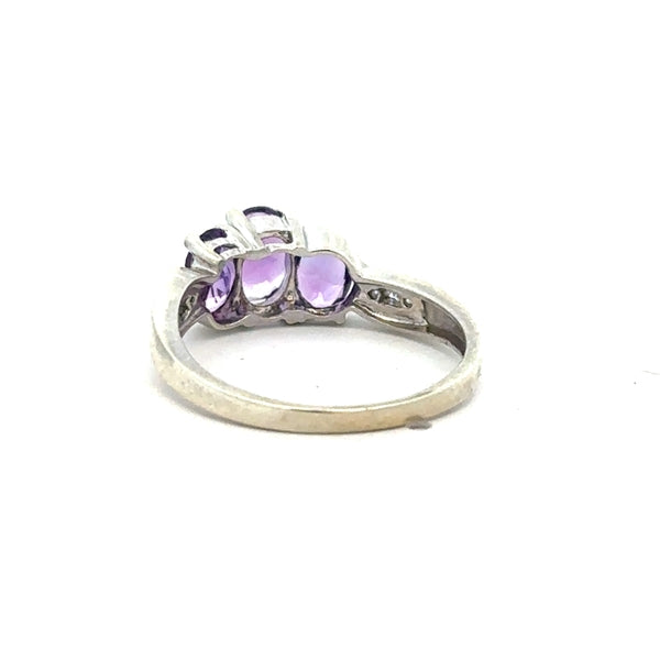 9ct white gold ring size O1/2 with smooth polished finish, unbranded jewelry piece displayed on a neutral background.