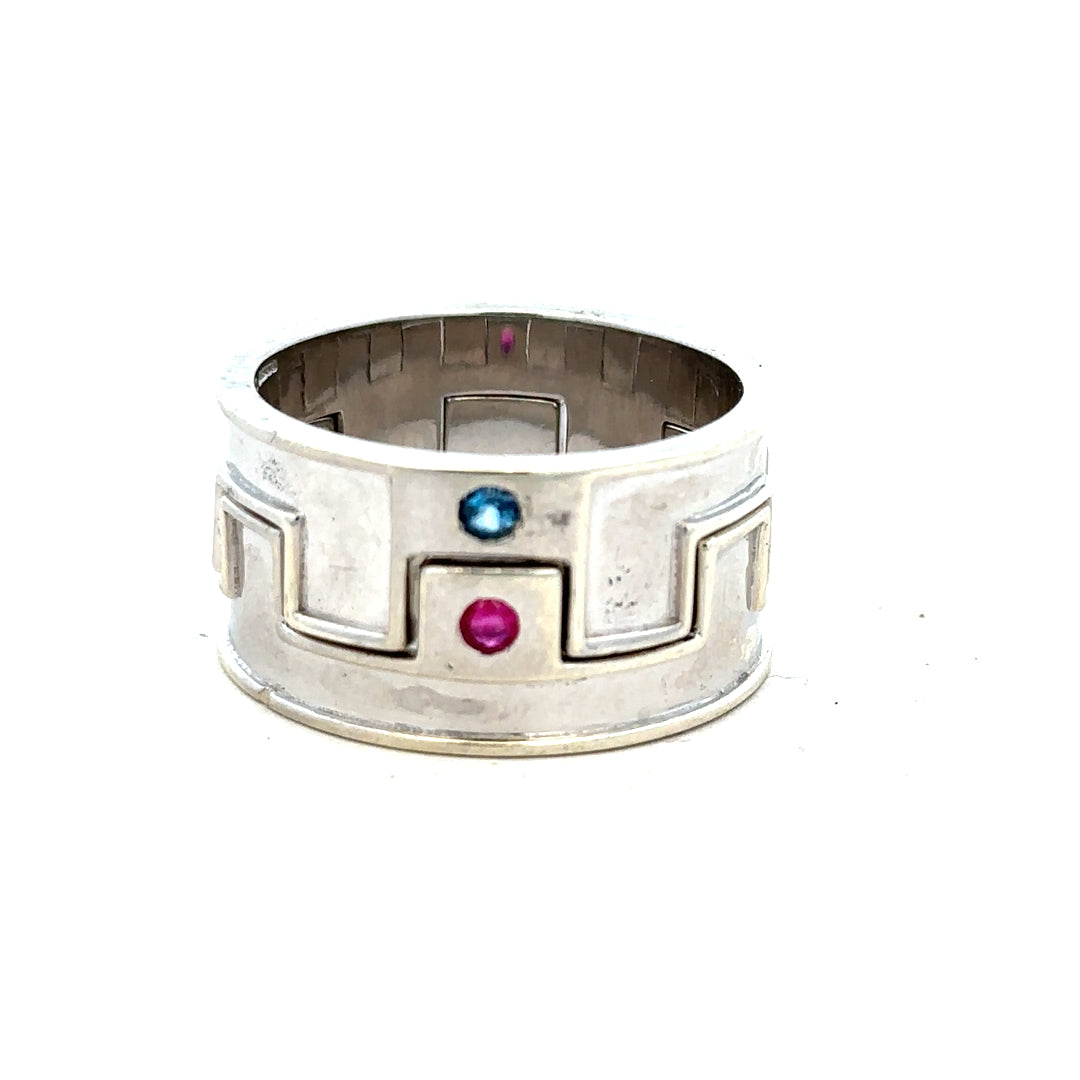 9ct white gold ring in size Z4 with a smooth band, unbranded jewelry showcasing elegant craftsmanship.