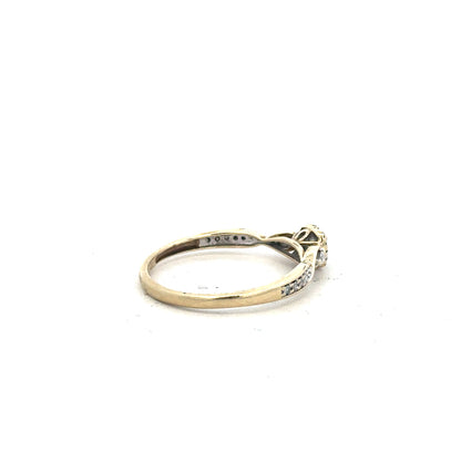 9ct yellow gold diamond ring with 0.33ct sparkle, size S, featuring a classic design and unbranded craftsmanship.