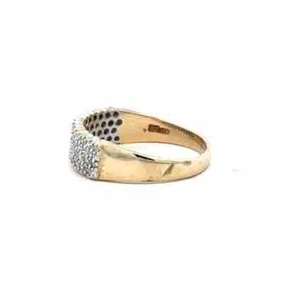 9ct yellow gold diamond ring with 1/3 carat center stone, size O1/2, featuring a classic and elegant design.